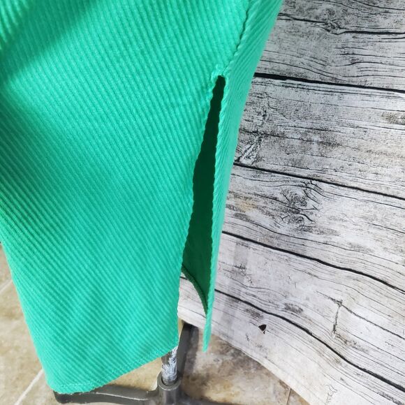 Caution to the wind Green Dress Missing Size - Picture 4 of 5